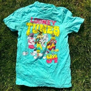 Looney Tunes Rare T Shirt Small Vintage 90s 1994 Bugs Tweety Taz Daddy Duck
